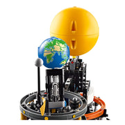 LEGO 42179 Technic Planet Earth and Moon in Orbit