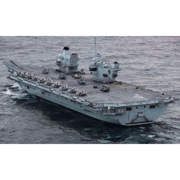 Trumpeter 06751 1/700 HMS Queen Elizabeth Aircraft Carrier – Metro