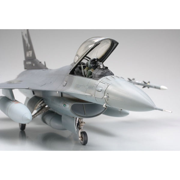 Tamiya 61101 1/48 Lockheed Martin F-16C (Block 25/32) – Metro Hobbies