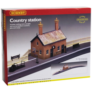 Hornby R8000 OO Country Station