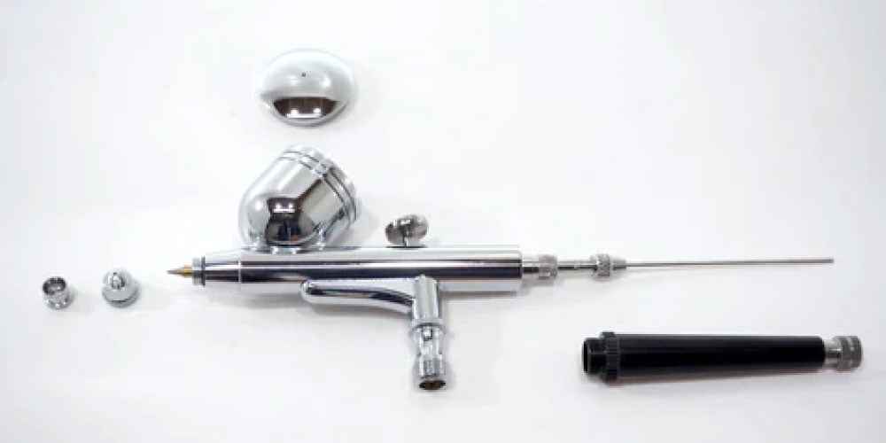 Hobby Basics: Airbrushes