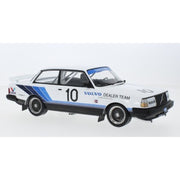 iXO Models 1/18 Volvo 240 Turbo #10 Robbie Francevic 1986 ATCC Winner