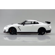 Aoshima 006786 1/24 Snap R35 Nissan Gt-R Nismo 2017 Brilliant White Pearl
