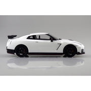 Aoshima 006786 1/24 Snap R35 Nissan Gt-R Nismo 2017 Brilliant White Pearl