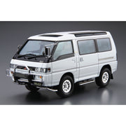 Aoshima A020060 1/24 Mitsubishi P35W Delica Star Wagon '91