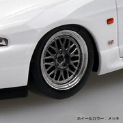 Aoshima 020418 1/32 Snap Nissan R33 Skyline Gt-R Custom Wheel White