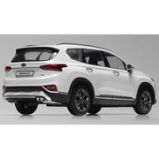 Academy 1/24 Hyundai Santa Fe TM Model Kit