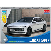 Academy 15620 1/24 Hyundai Grandeur GN7