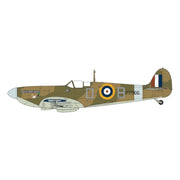 Airfix A40101 1/48 Legends Douglas Bader Triple Pack