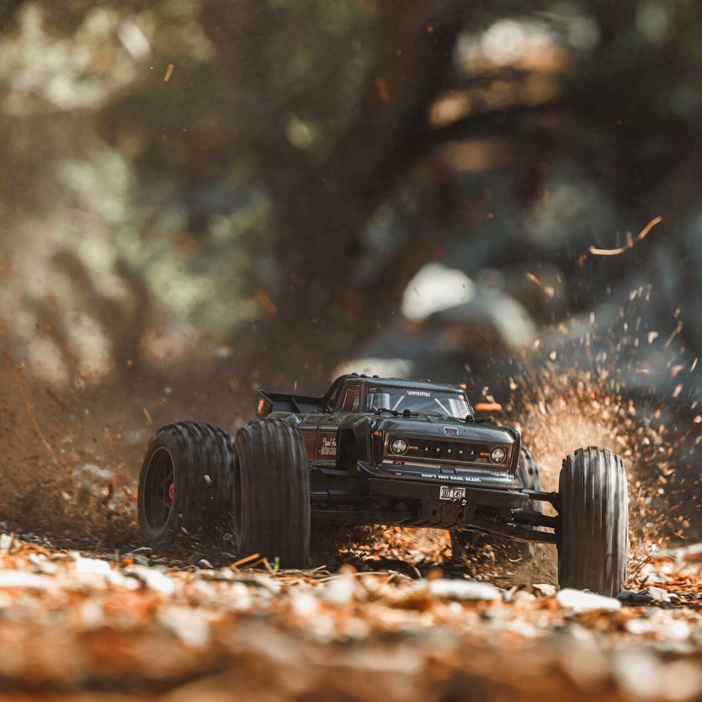 Arrma Outcast V2 4X4 BLX 4S RC Stunt Truck Gunmetal ARA4410V2T3