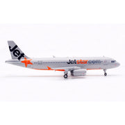 B Models B-320-JSJ 1/200 Jetstar Asia Airbus A320-232 9V-JSJ