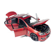 Biante 1/18 2015 Holden VFII Commodore SS-V Redline Some Like It Hot