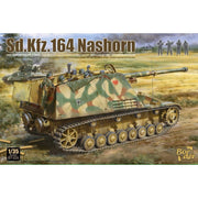 Border Model BT024 1/35 Sd.Kfz. 164 Nashorn Early/Command w/4 figures