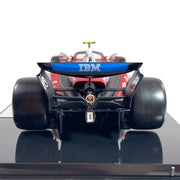 Bburago 16822H 1/18 Ferrari SF-25 No.44 Lewis Hamilton with Showcase 4893993020904