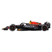 Bburago 28030V 1/24 2023 F1 Red Bull Racing RB-19 No.1 Verstappen Champion in Showcase