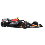 Bburago 28030V 1/24 2023 F1 Red Bull Racing RB-19 No.1 Verstappen Champion in Showcase