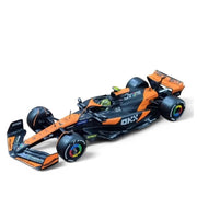 Bburago 28033N 1/24 2024 F-1 McLaren MCL38 No.4 Norris in Showcase