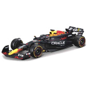 Bburago 28056V 1/24 Red Bull RB20 No.1 Max Verstappen with Helmet and Showcase