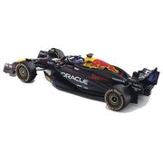 Bburago 28056V 1/24 Red Bull RB20 No.1 Max Verstappen with Helmet and Showcase