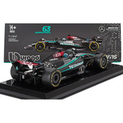 Bburago 28063R 1/24 Mercedes W15 2024 No.63 George Rusell with Helmet and Showcase