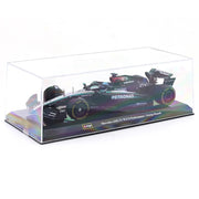 Bburago 28063R 1/24 Mercedes W15 2024 No.63 George Rusell with Helmet and Showcase