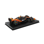 Bburago 8215P 1/43 2024 F-1 McLaren MCL 38 No.81 Piastri with Helmet