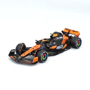 Bburago 38451 1/43 2024 No.81 Oscar Piastri McLaren Pit Pass Competition Set
