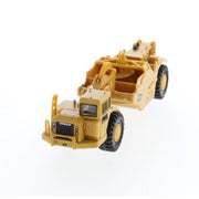 Diecast Masters 84405 1/87 CAT 627G Auger Scraper