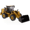 Diecast Masters 84646 1/64 Cat 950M Wheeled Loader