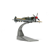 Corgi AA29204 1/72 Supermarine Spitfire T9 PV202 Aerial Collective Duxford Airfield