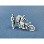 Copper State Models F35-059 1/35 British Dispatch Rider Taking Carrier Pigeons To The Front Line