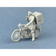 Copper State Models F35-060 1/35 British Dispatch Rider With a Basket Of Pigeons