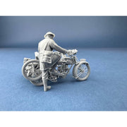 Copper State Models F35-080 1/35 Machine Gun Corps Rider Starting A Motorcycle