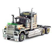 Drake Collectibles Z88011 1/50 Mack Bicentennial Superliner Captain Starlight