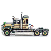 Drake Collectibles Z88011 1/50 Mack Bicentennial Superliner Captain Starlight