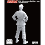 Freedom Models 16003SP 1/16 Sd.kfz. 302 Goliath Demolition Vehicle with Cart and German Soldier 1944 Observation