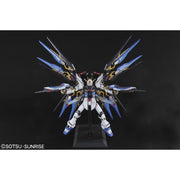 Bandai 5063056 PG 1/60 Strike Freedom Gundam