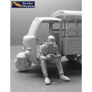 Gecko Models 35GM01113 1/35 60‘-70’s Saigon Shuttle Motor-Tricycle Depot and a take break drive [2 kits In 1 box]