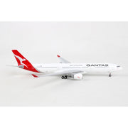 Gemini Jets GJQFA2161 1/400 Qantas Airways A330-330