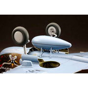 Hasegawa 8879AU 1/32 P-40E Warhawk with RAAF Decals