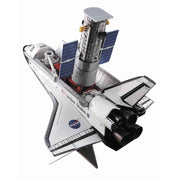 Hasegawa 10821 1/200 Hubble Space Telescope & Space Shuttle Orbiter