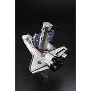 Hasegawa 10821 1/200 Hubble Space Telescope & Space Shuttle Orbiter