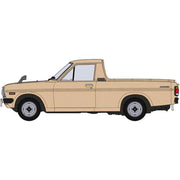 Hasegawa 1/32 Datsun Sunny Truck (B121) Middle Version Short Body Beige