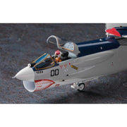 Hasegawa 1/72 Area 88 F-8E Crusader "Shin Kazama"