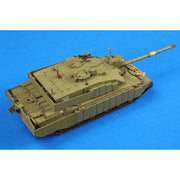 HobbyBoss 1/48 British Challenger 2 Enhanced Armour Plastic Model Kit