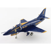 Hobbymaster HA1438 1/72 A-4F Blue Angels No.1 airplane US Navy 1979 Season