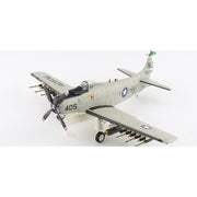 Hobbymaster 2920 1/72 A-1H Skyraider Last Combat Mission 135300 VA-25 USS Coral Sea 1967