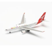 Herpa 537148 1/500 Qantas Airbus A330-200 Pride is in the Air