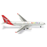 Herpa 537148 1/500 Qantas Airbus A330-200 Pride is in the Air