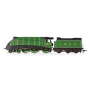 Hornby R30406 OO LNER - Streamlined B17 - 2870 City of London Steam Locomotive